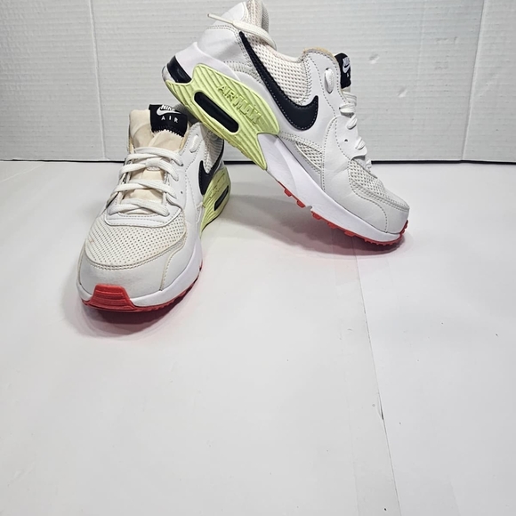 NIKE ARI MAX,White and Black Sneakers with Neon Accents - Picture 2 of 13
